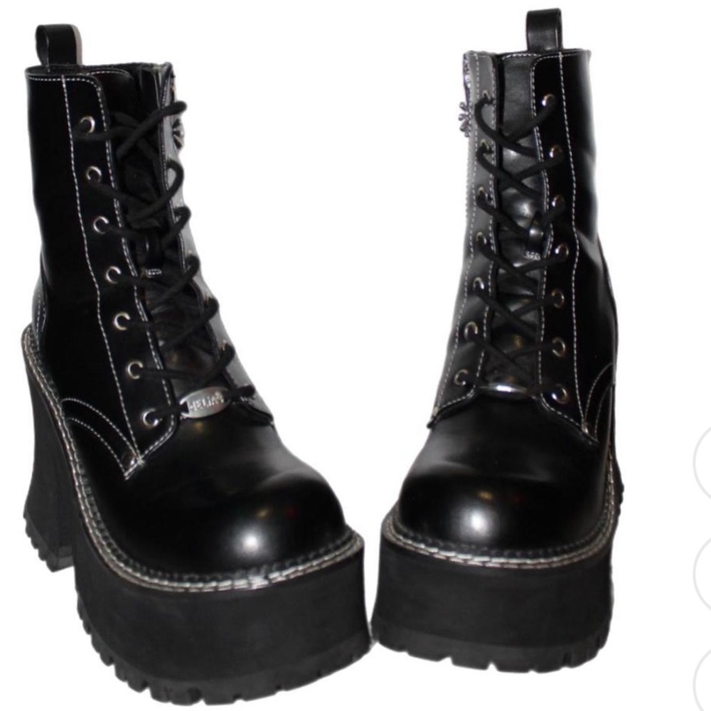 🖤 Delia’s Animal Behavior Platform Boots